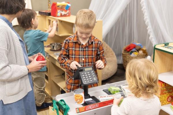 early childhood education classroom with toddlers