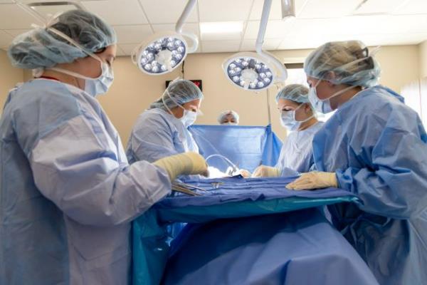 surgical technician in an operating room