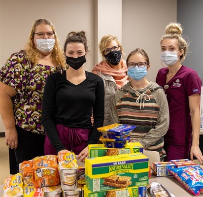 Nursing Students Send Cheer to Troops