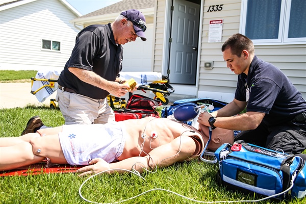 Partnership Takes Paramedic Training to the Fire Station